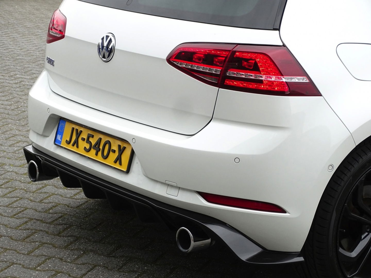 Volkswagen Golf TSI GTE 245PK / GTI R Perf. ed. / LED
