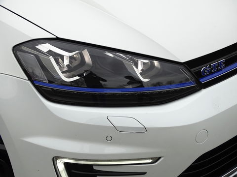 Volkswagen Golf TSI GTE 245PK / GTI R Perf. ed. / LED
