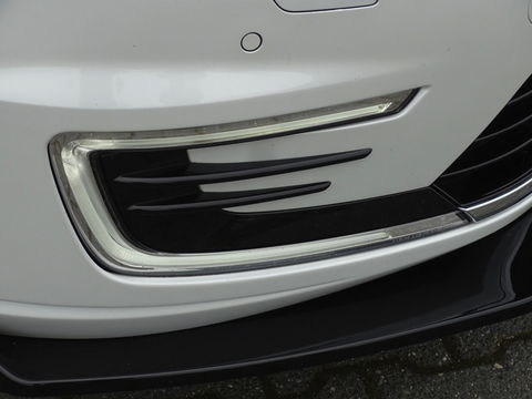 Volkswagen Golf TSI GTE 245PK / GTI R Perf. ed. / LED