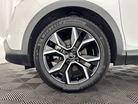 Citroën Ë-C4 Shine 50 kWh [ 3-Fase ] *HEAD-UP | FULL-LED | LEATHER-MICROFIBRE | CAMERA | DIGI-COCKPIT | NAVI-FULLMAP | KEYLESS | COMFORT-SEATS | ECC | LANE-ASSIST | PDC | CCS-FASTLOADER | CRUISE | CARPLAY | 18''ALU*