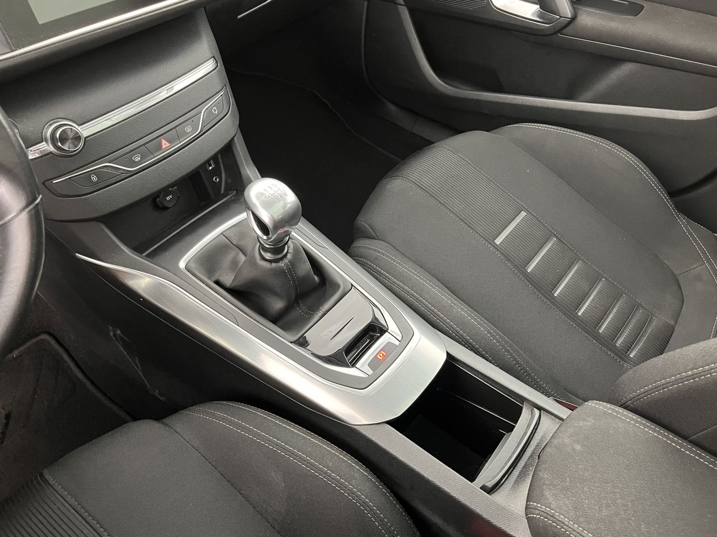 Peugeot 308 1.6 BlueHDi Blue Lease Executive *PANO | FULL-LED | NAVI-FULLMAP | CAMERA | SPORT-SEATS | ECC | PDC | CRUISE | 16''ALU*