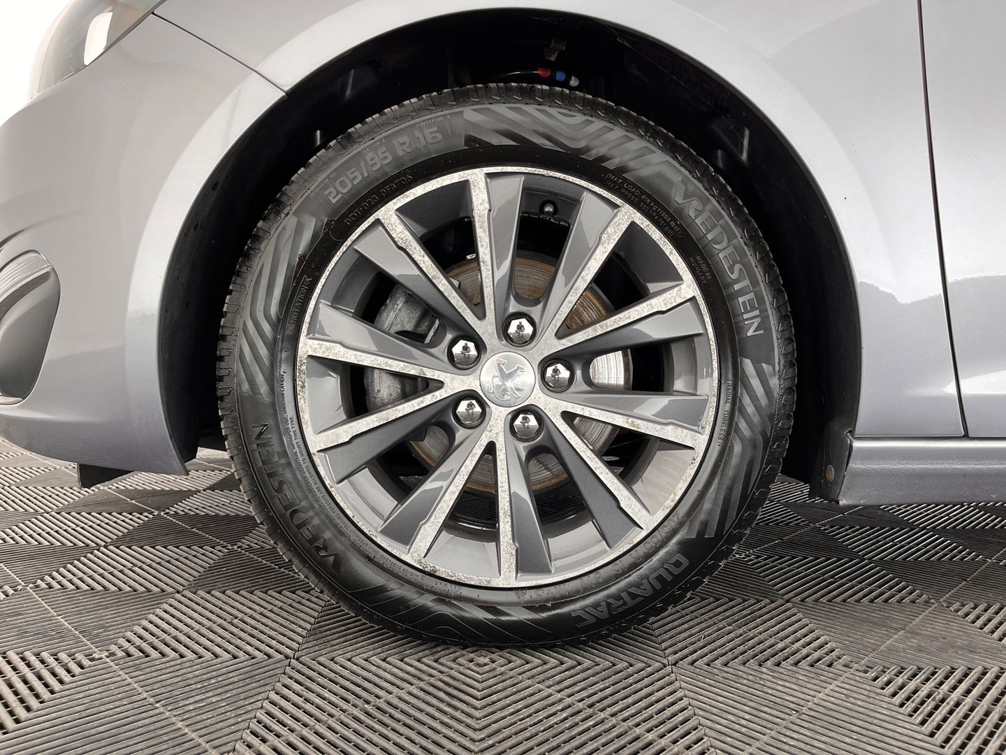 Peugeot 308 1.6 BlueHDi Blue Lease Executive *PANO | FULL-LED | NAVI-FULLMAP | CAMERA | SPORT-SEATS | ECC | PDC | CRUISE | 16''ALU*