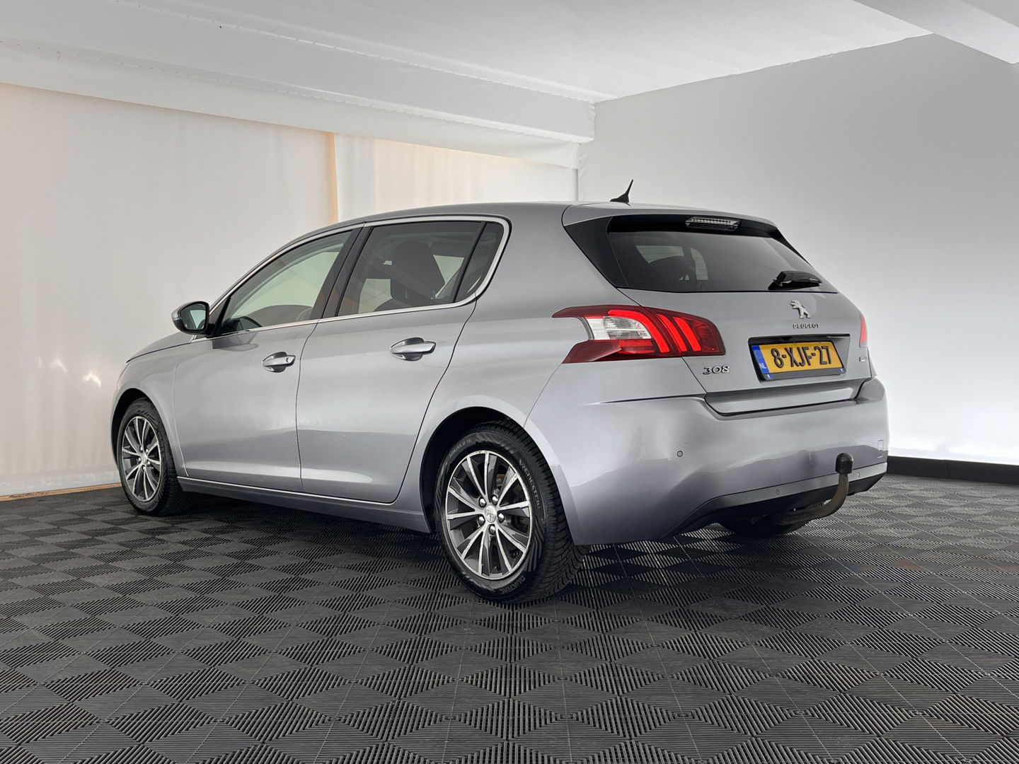 Peugeot 308 1.6 BlueHDi Blue Lease Executive *PANO | FULL-LED | NAVI-FULLMAP | CAMERA | SPORT-SEATS | ECC | PDC | CRUISE | 16''ALU*
