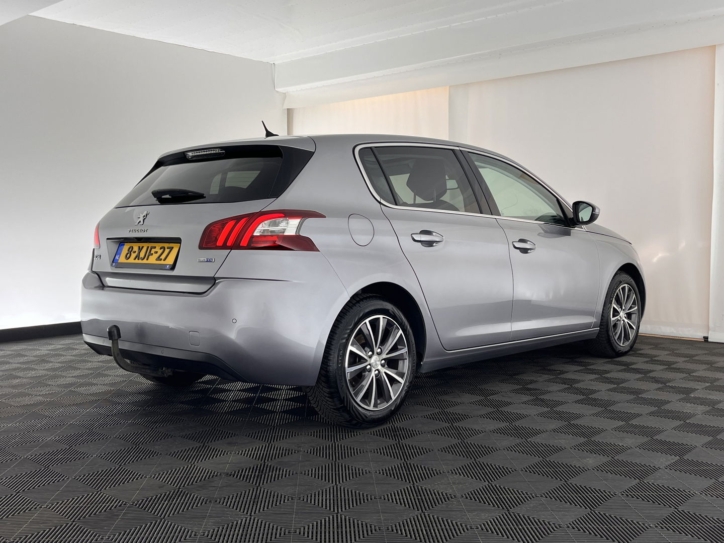 Peugeot 308 1.6 BlueHDi Blue Lease Executive *PANO | FULL-LED | NAVI-FULLMAP | CAMERA | SPORT-SEATS | ECC | PDC | CRUISE | 16''ALU*