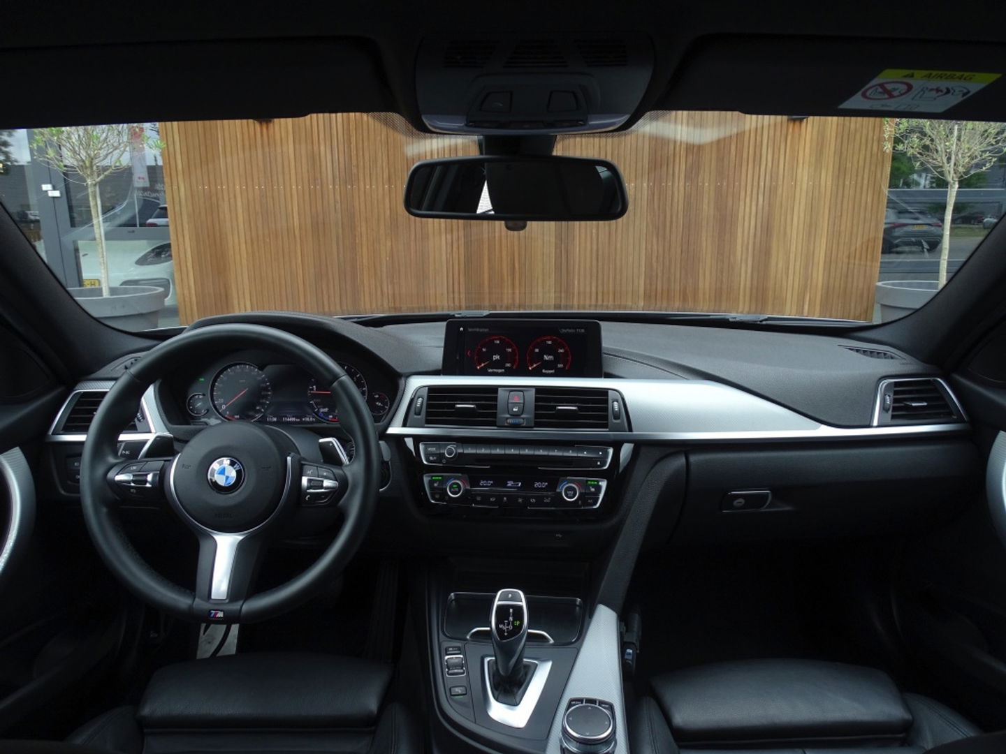 BMW 3-serie 320i TwinTurbo Power / High Exec. M-Individual / LED / *NAP*