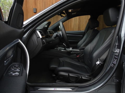 BMW 3-serie 320i TwinTurbo Power / High Exec. M-Individual / LED / *NAP*