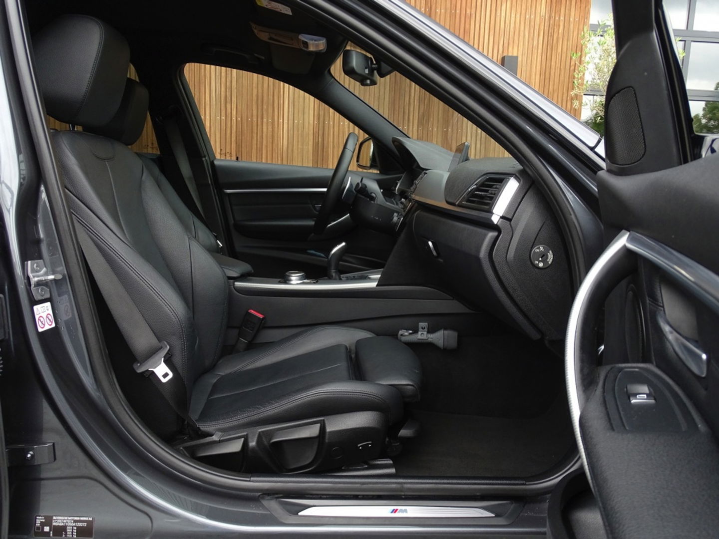 BMW 3-serie 320i TwinTurbo Power / High Exec. M-Individual / LED / *NAP*