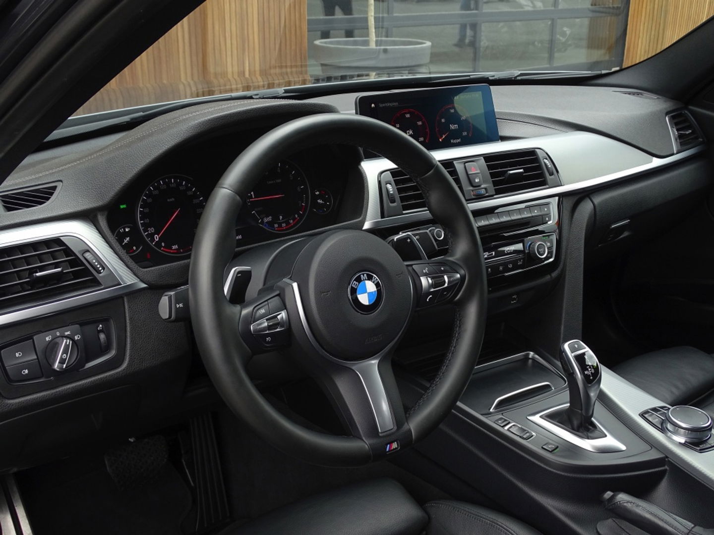 BMW 3-serie 320i TwinTurbo Power / High Exec. M-Individual / LED / *NAP*