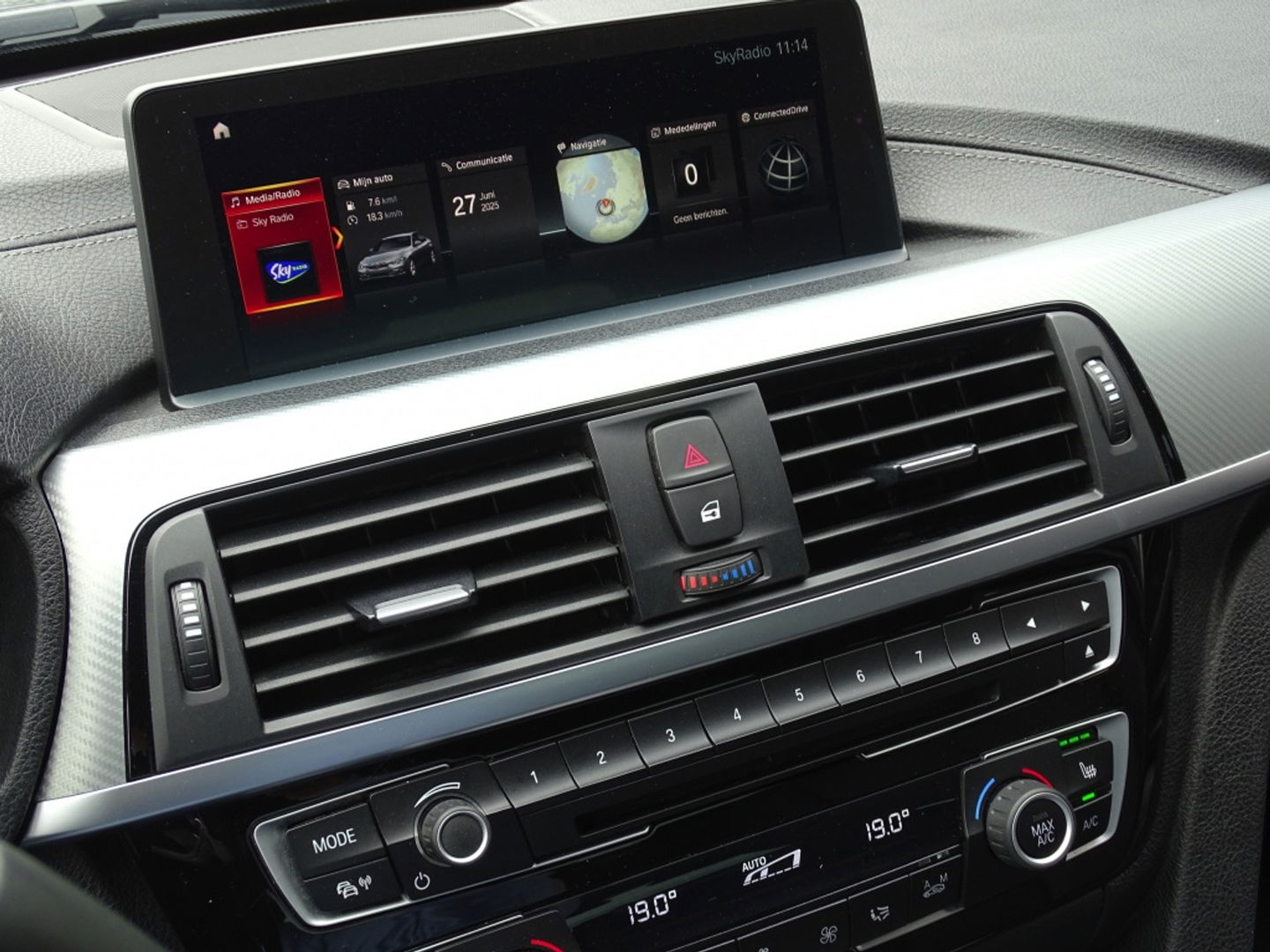 BMW 3-serie 320i TwinTurbo Power / High Exec. M-Individual / LED / *NAP*