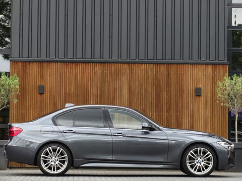 BMW 3-serie 320i TwinTurbo Power / High Exec. M-Individual / LED / *NAP*