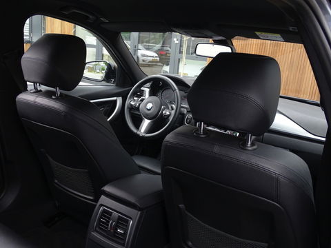 BMW 3-serie 320i TwinTurbo Power / High Exec. M-Individual / LED / *NAP*