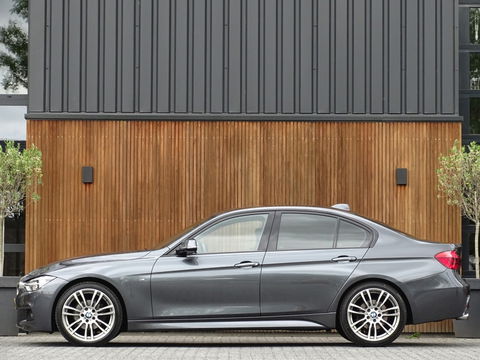 BMW 3-serie 320i TwinTurbo Power / High Exec. M-Individual / LED / *NAP*