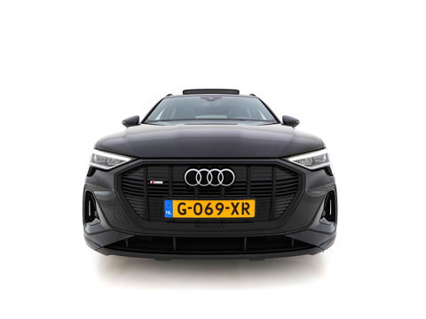 Audi e-tron 50 quattro Launch edition Black 71 kWh (INCL-BTW) *PANO | 1/2LEATHER | DIGI-COCKPIT | FULL-LED | MEMORY-PACK | ADAPTIVE-CRUISE | SPORT-SEATS | NAVI-FULLMAP | HEATED-SEATS | KEYLESS | SHIFT-PADDLES*