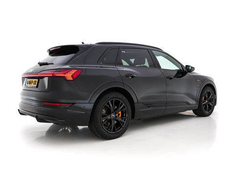 Audi e-tron 50 quattro Launch edition Black 71 kWh (INCL-BTW) *PANO | 1/2LEATHER | DIGI-COCKPIT | FULL-LED | MEMORY-PACK | ADAPTIVE-CRUISE | SPORT-SEATS | NAVI-FULLMAP | HEATED-SEATS | KEYLESS | SHIFT-PADDLES*