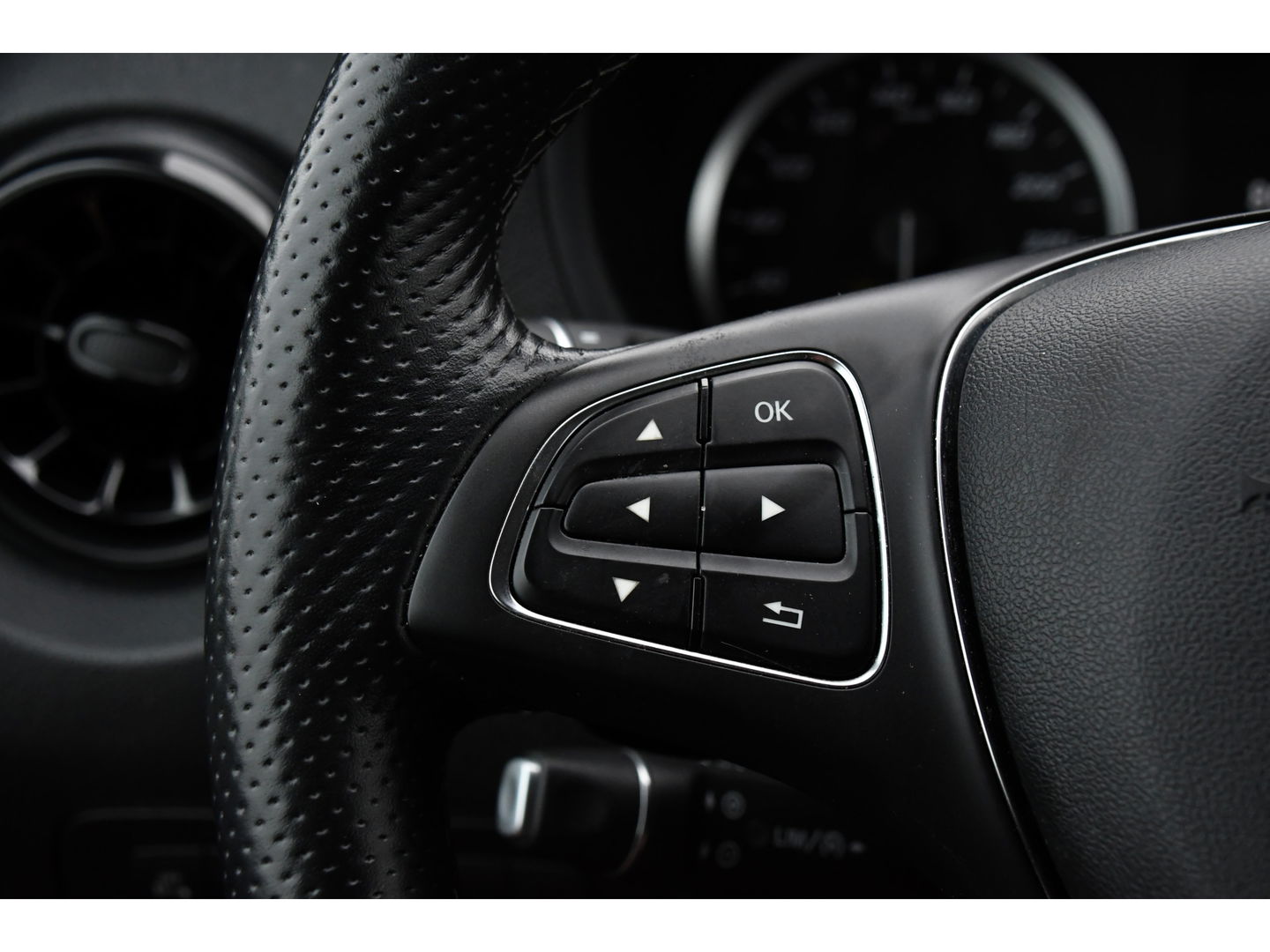 Mercedes-Benz Vito 119 CDI L3 DC Black Edition Cruise, Camera, Carplay, Leder, 190PK, LED, 2x Elektrische Schuifdeur, Uniek!