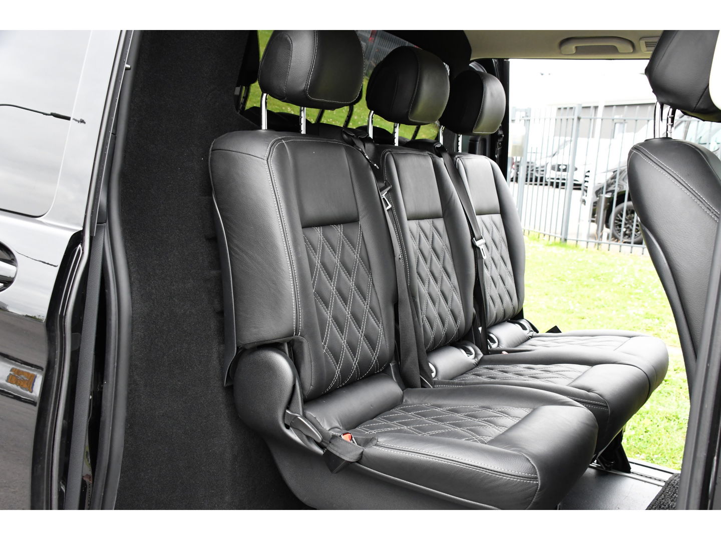 Mercedes-Benz Vito 119 CDI L3 DC Black Edition Cruise, Camera, Carplay, Leder, 190PK, LED, 2x Elektrische Schuifdeur, Uniek!