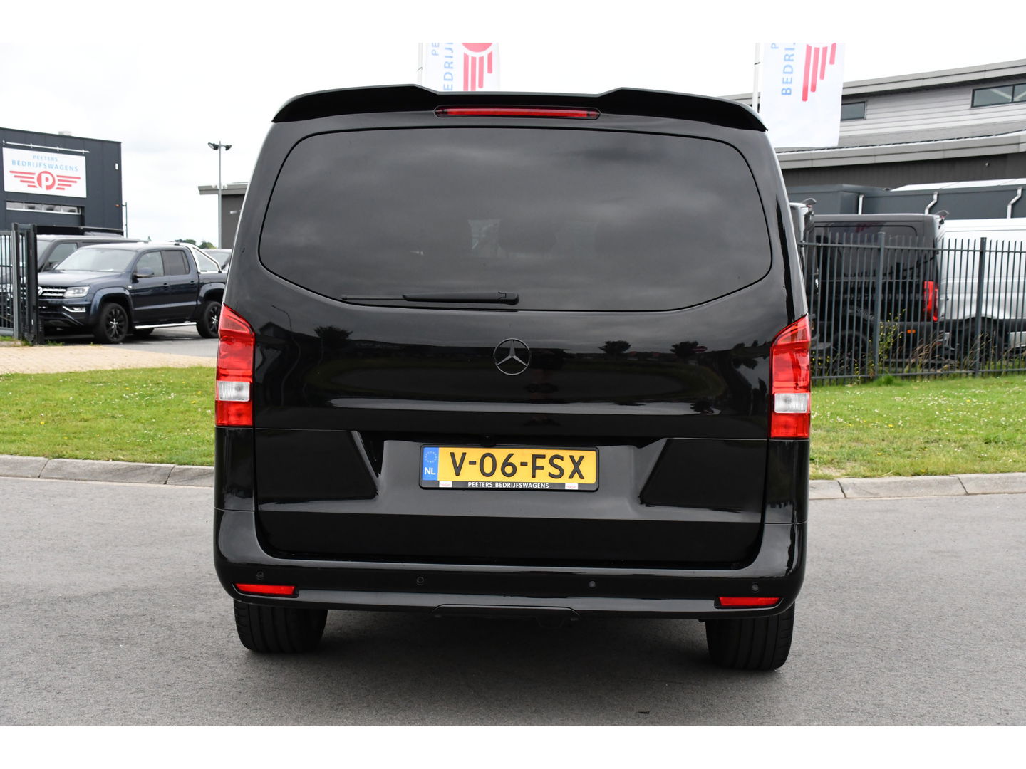 Mercedes-Benz Vito 119 CDI L3 DC Black Edition Cruise, Camera, Carplay, Leder, 190PK, LED, 2x Elektrische Schuifdeur, Uniek!