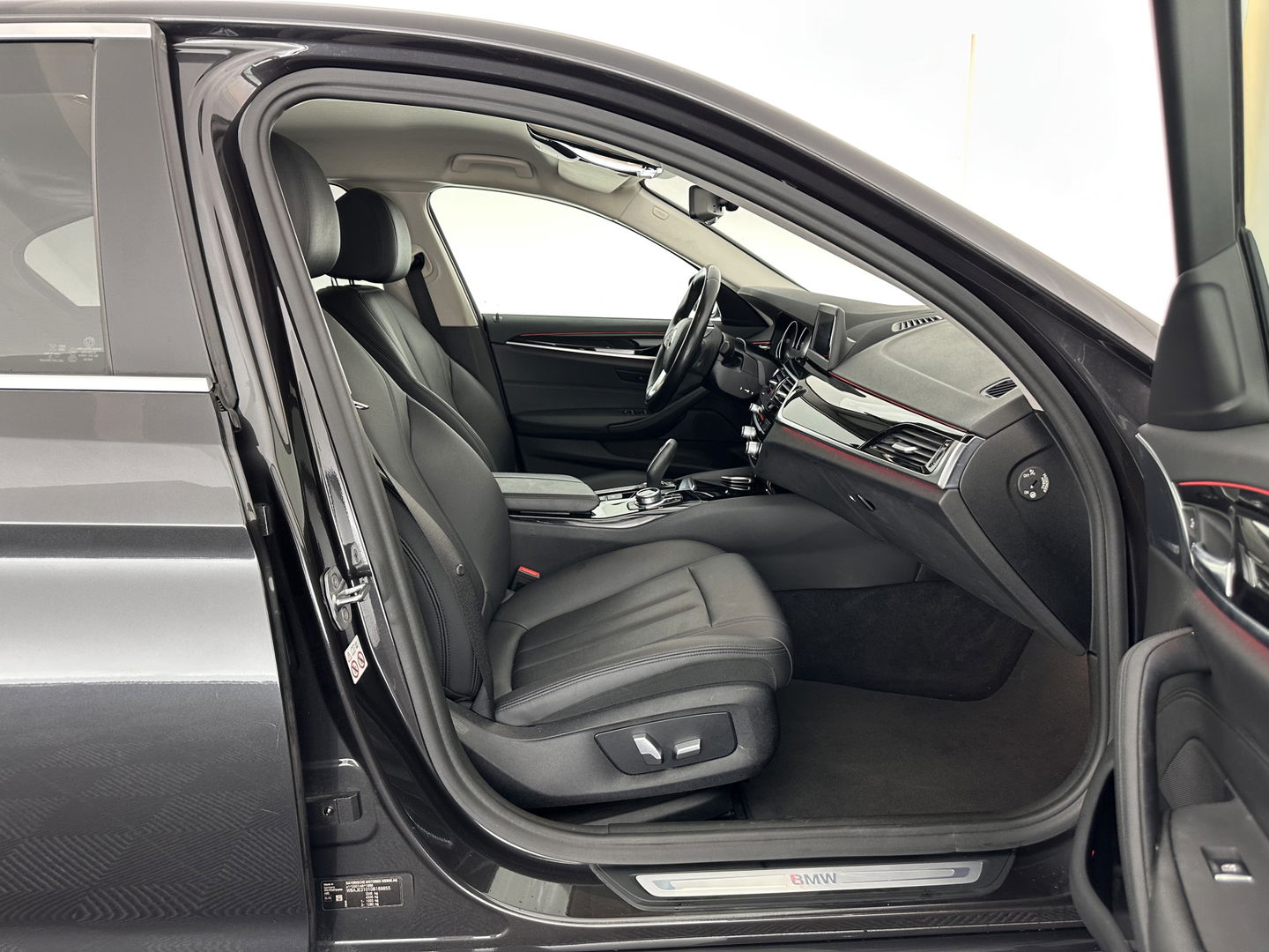 BMW 5 Serie 520d EDE Executive Aut. *FULL-LED | NAVI-FULLMAP | MEMORY-PACK | AMBIENT-LIGHT | DIGI-COCKPIT | CAMERA | ECC | PDC | CRUISE | 17''ALU*