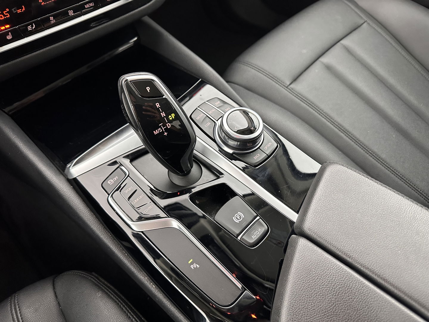 BMW 5 Serie 520d EDE Executive Aut. *FULL-LED | NAVI-FULLMAP | MEMORY-PACK | AMBIENT-LIGHT | DIGI-COCKPIT | CAMERA | ECC | PDC | CRUISE | 17''ALU*