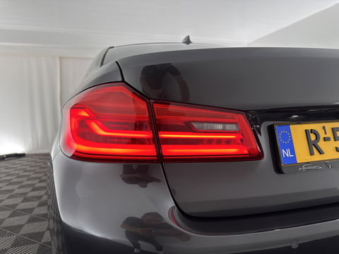 BMW 5 Serie 520d EDE Executive Aut. *FULL-LED | NAVI-FULLMAP | MEMORY-PACK | AMBIENT-LIGHT | DIGI-COCKPIT | CAMERA | ECC | PDC | CRUISE | 17''ALU*