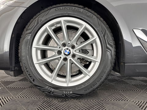 BMW 5 Serie 520d EDE Executive Aut. *FULL-LED | NAVI-FULLMAP | MEMORY-PACK | AMBIENT-LIGHT | DIGI-COCKPIT | CAMERA | ECC | PDC | CRUISE | 17''ALU*