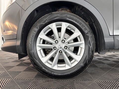 Nissan QASHQAI 1.5 dCi Connect Edition *PANO | NAVI-FULLMAP | KEYLESS | CAMERA | COMFORT-SEATS | ECC | PDC | CRUISE | 17''ALU*