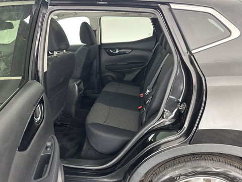 Nissan QASHQAI 1.5 dCi Connect Edition *PANO | NAVI-FULLMAP | KEYLESS | CAMERA | COMFORT-SEATS | ECC | PDC | CRUISE | 17''ALU*
