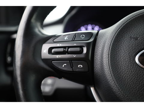 Kia Stonic 1.0 T-GDi ExecutiveLine | Navi | CarPlay | Keyless | Camera | Stoel- Stuurverw. | All Seasons