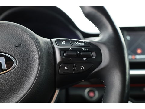 Kia Stonic 1.0 T-GDi ExecutiveLine | Navi | CarPlay | Keyless | Camera | Stoel- Stuurverw. | All Seasons