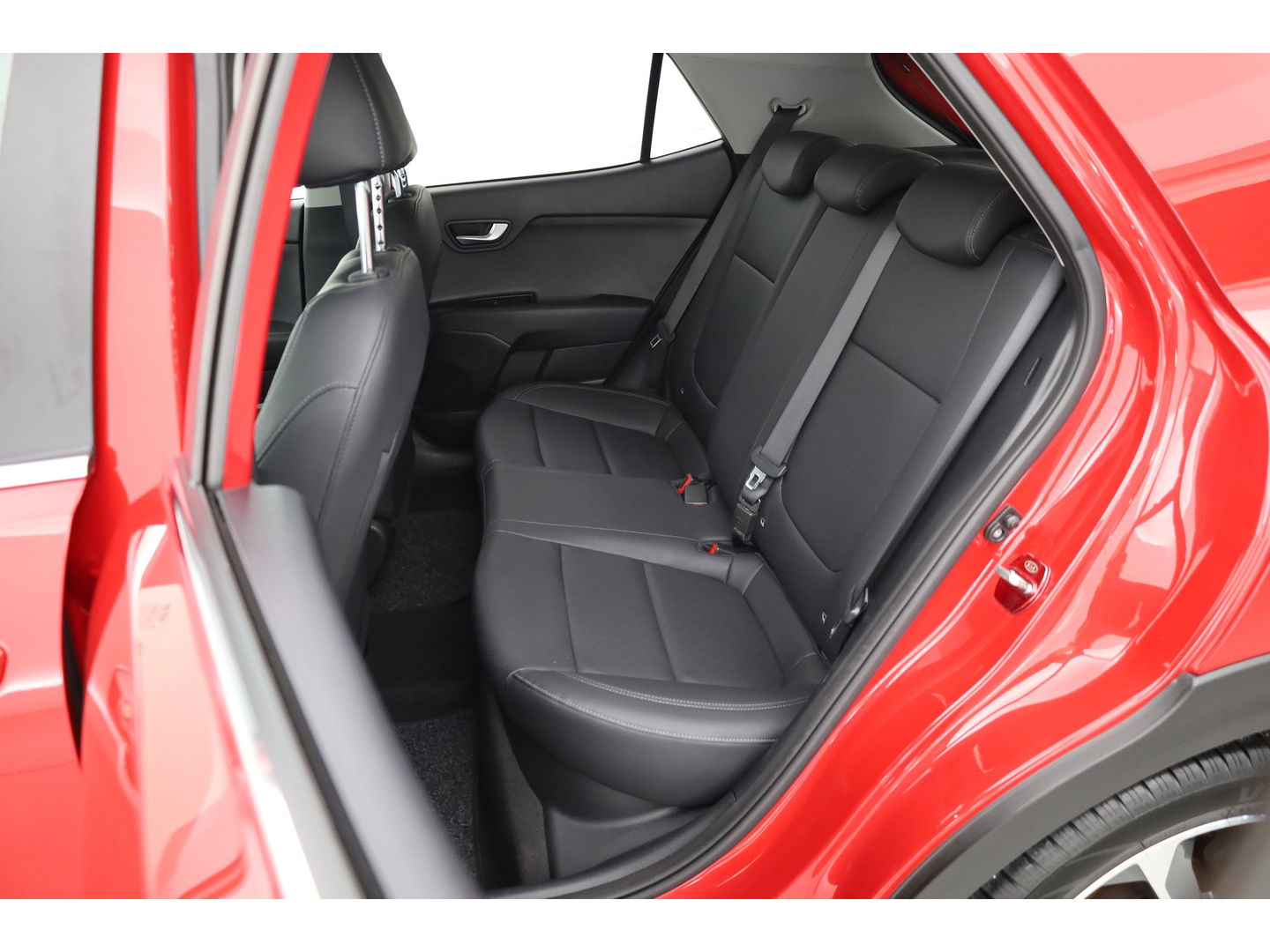 Kia Stonic 1.0 T-GDi ExecutiveLine | Navi | CarPlay | Keyless | Camera | Stoel- Stuurverw. | All Seasons