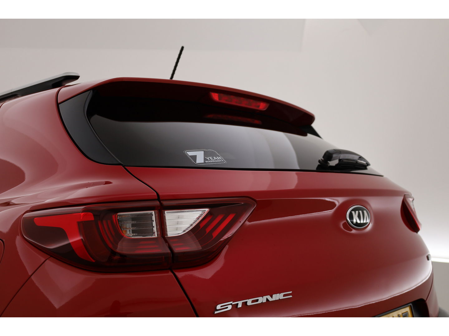 Kia Stonic 1.0 T-GDi ExecutiveLine | Navi | CarPlay | Keyless | Camera | Stoel- Stuurverw. | All Seasons