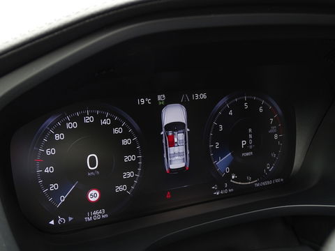 Volvo XC60 T8 407PK AWD / Inscription / panoramadak / 360° / LED