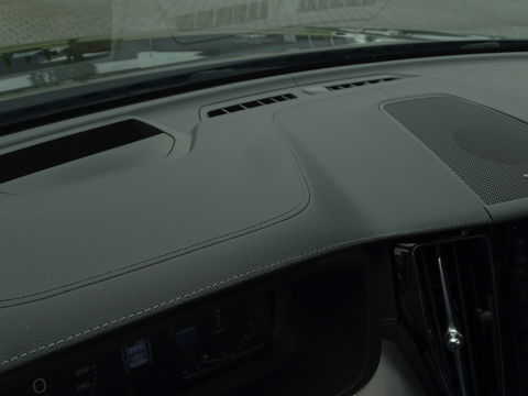 Volvo XC60 T8 407PK AWD / Inscription / panoramadak / 360° / LED