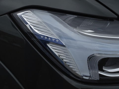 Volvo XC60 T8 407PK AWD / Inscription / panoramadak / 360° / LED