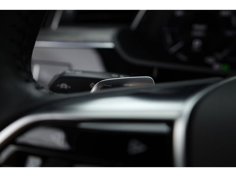 Audi e-tron e-tron 55 quattro advanced 95 kWh | Pano | HUD | Soft Close | Bang & Olufsen | Stoelventilatie | Afn. Trekhaak