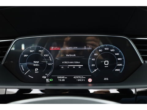 Audi e-tron e-tron 55 quattro advanced 95 kWh | Pano | HUD | Soft Close | Bang & Olufsen | Stoelventilatie | Afn. Trekhaak