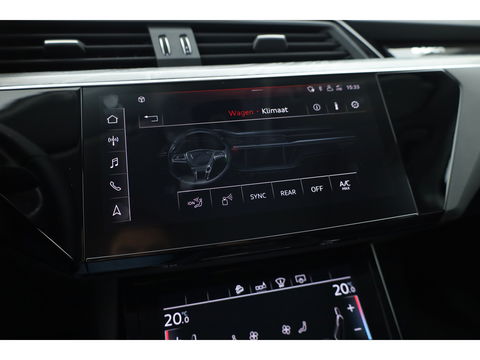 Audi e-tron e-tron 55 quattro advanced 95 kWh | Pano | HUD | Soft Close | Bang & Olufsen | Stoelventilatie | Afn. Trekhaak