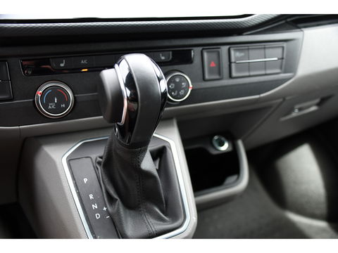 Volkswagen Transporter 2.0 TDI L1H1 30 Bulli Virtual, Adaptieve Cruise, Carplay, LED, 150PK, Multimedia, NAVI, Standkachel, Stoelverwarming,