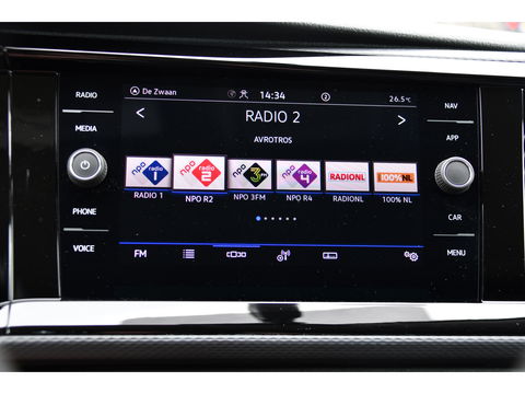 Volkswagen Transporter 2.0 TDI L1H1 30 Bulli Virtual, Adaptieve Cruise, Carplay, LED, 150PK, Multimedia, NAVI, Standkachel, Stoelverwarming,