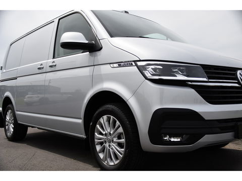 Volkswagen Transporter 2.0 TDI L1H1 30 Bulli Virtual, Adaptieve Cruise, Carplay, LED, 150PK, Multimedia, NAVI, Standkachel, Stoelverwarming,