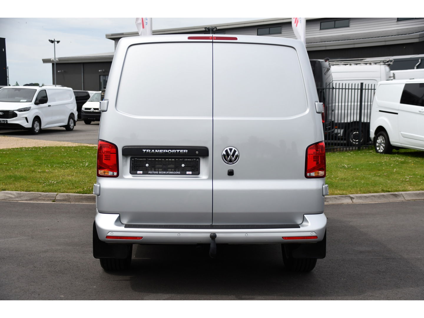Volkswagen Transporter 2.0 TDI L1H1 30 Bulli Virtual, Adaptieve Cruise, Carplay, LED, 150PK, Multimedia, NAVI, Standkachel, Stoelverwarming,