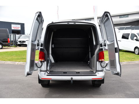 Volkswagen Transporter 2.0 TDI L1H1 30 Bulli Virtual, Adaptieve Cruise, Carplay, LED, 150PK, Multimedia, NAVI, Standkachel, Stoelverwarming,