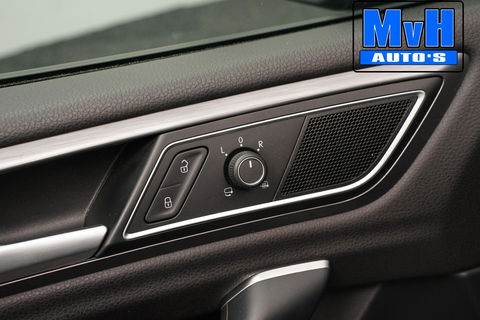 Volkswagen Golf Sportsvan 1.0 TSI Comfortline|TREKH|NAVI|PDC