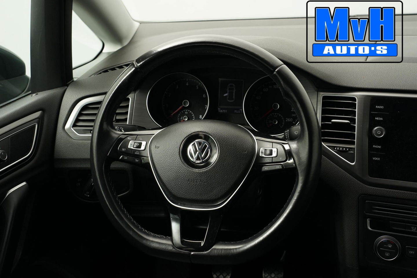 Volkswagen Golf Sportsvan 1.0 TSI Comfortline|TREKH|NAVI|PDC