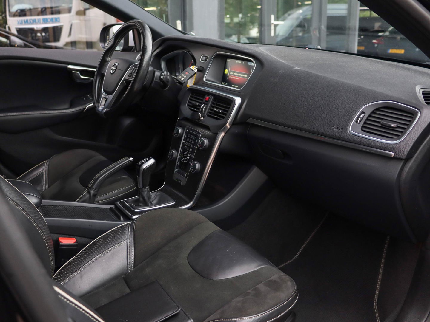 Volvo V40 2.0 D2 R-Design 150PK