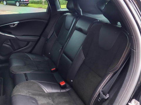 Volvo V40 2.0 D2 R-Design 150PK