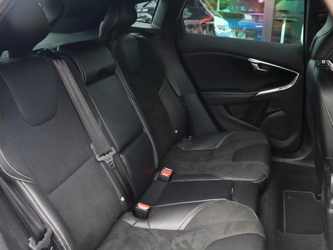 Volvo V40 2.0 D2 R-Design 150PK