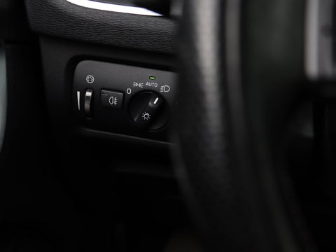 Volvo V40 2.0 D2 R-Design 150PK