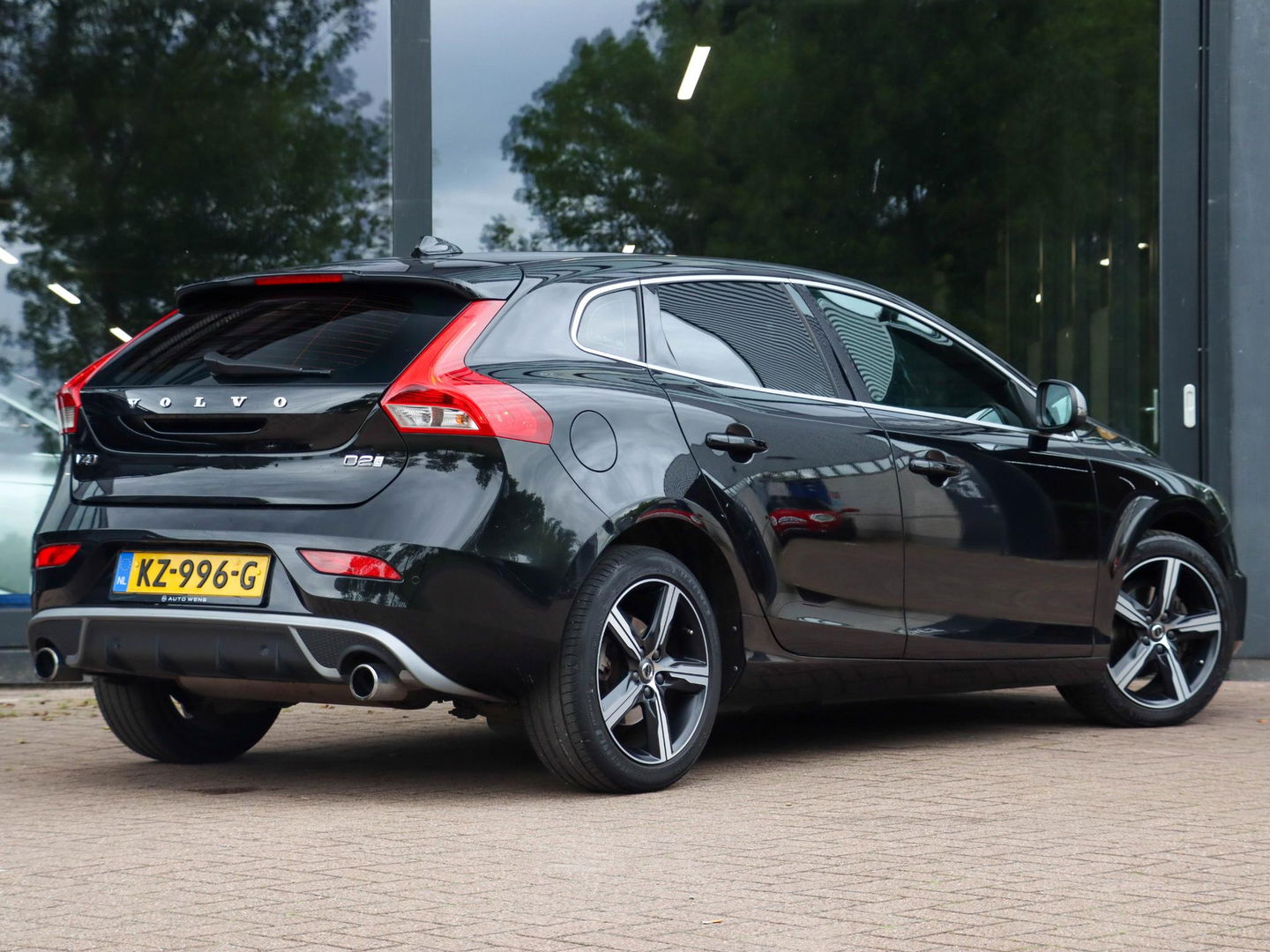 Volvo V40 2.0 D2 R-Design 150PK