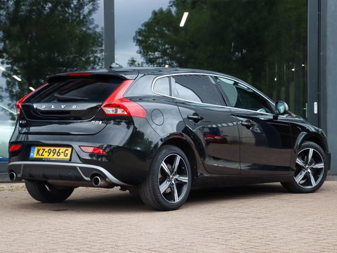 Volvo V40 2.0 D2 R-Design 150PK